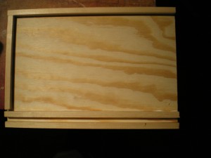 Ränder mit Holzleisten versehen